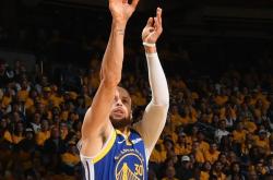 九游官网入口 -包含转会期体能课后，萨克拉门托国王状态回暖备战NBA总决赛，底气十足，临场指挥获称赞的词条